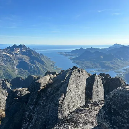 Lofoten, Geitgaljen Laupstad